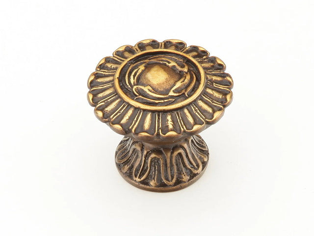 French Court Knob, Round, 1-1/4'' dia
