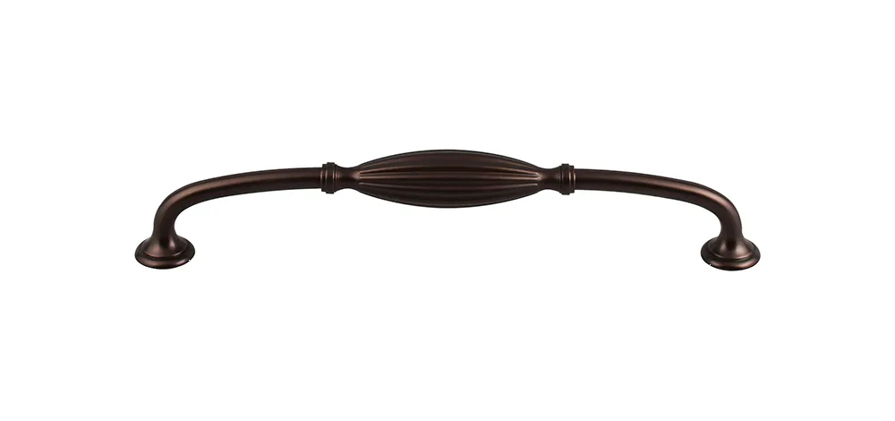Tuscany Large D-pull 8 13/16'' cc M1338